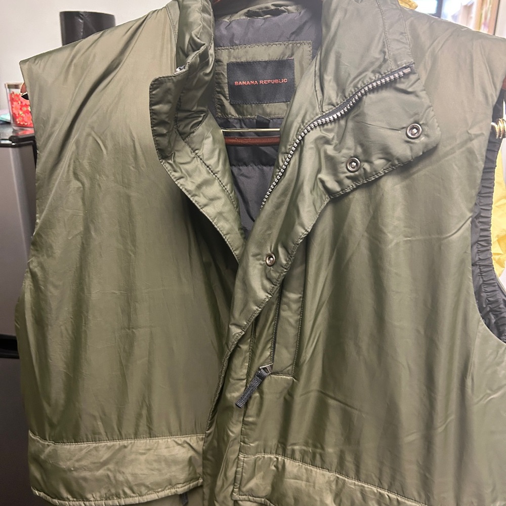 Banana Republic Olive Green Puffer Vest